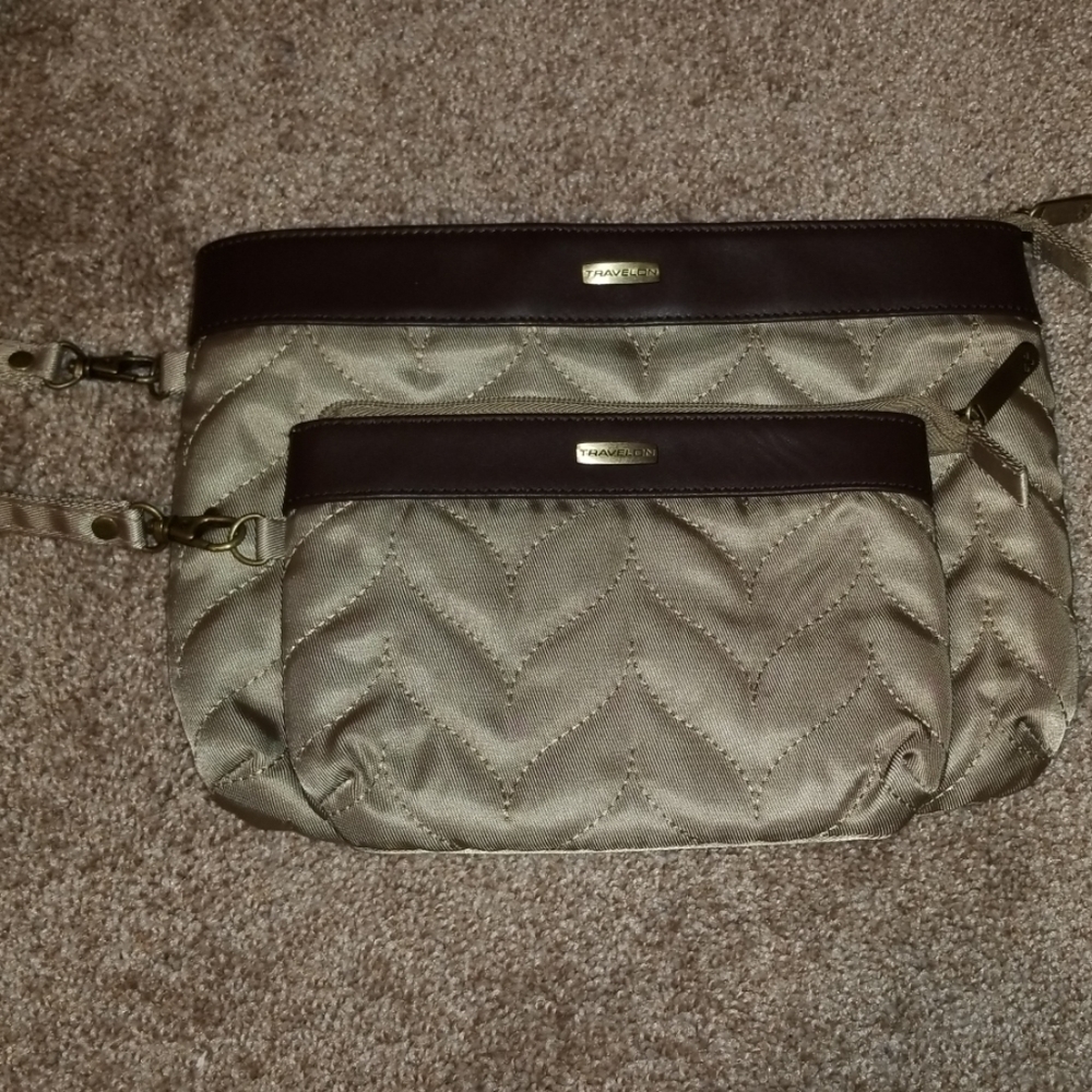 Travelon RFID Clutch Set - Brand New!